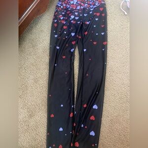 Miss behave fit heart leggings
